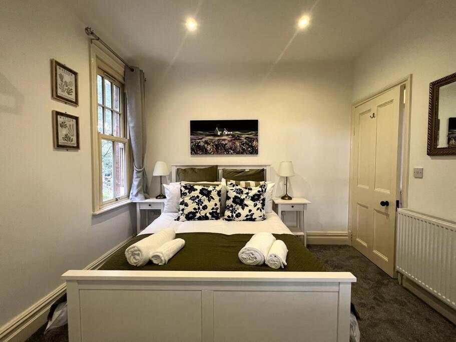 شقة The Burley At Scalford House ميلتون موبراي المظهر الخارجي الصورة