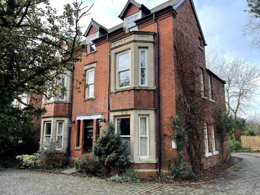 شقة The Burley At Scalford House ميلتون موبراي المظهر الخارجي الصورة